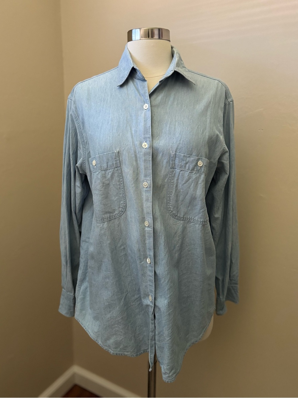 Banana Republic Light Blue Denim-Style Button Down Shirt